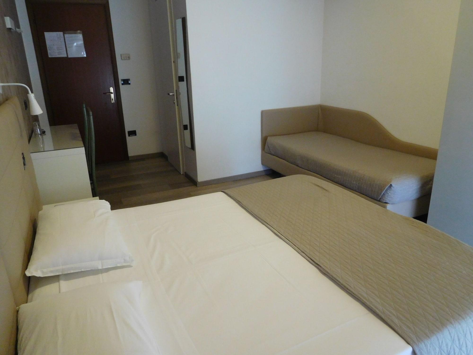 Hotel Emperador リド・ディ・イエゾロ エクステリア 写真